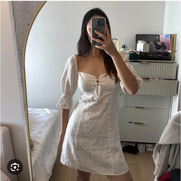 Aritzia White Puff Sleeve Dress - Picture 2 of 8